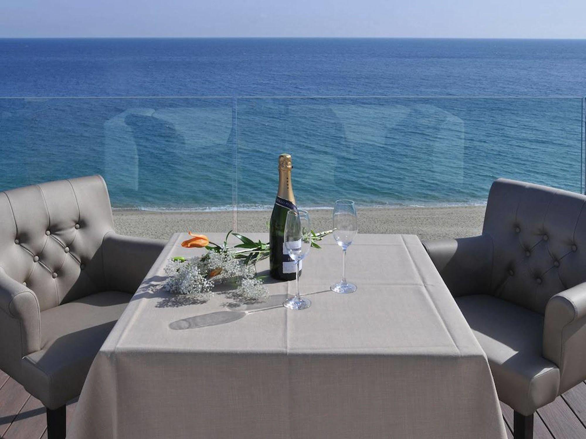 Hotel Cosmopolita Boutique & 4*